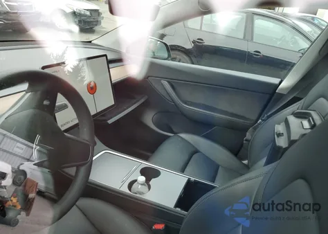 2022 Tesla Model Y from USA, damaged, VIN 7SAYGDEE8NF308667